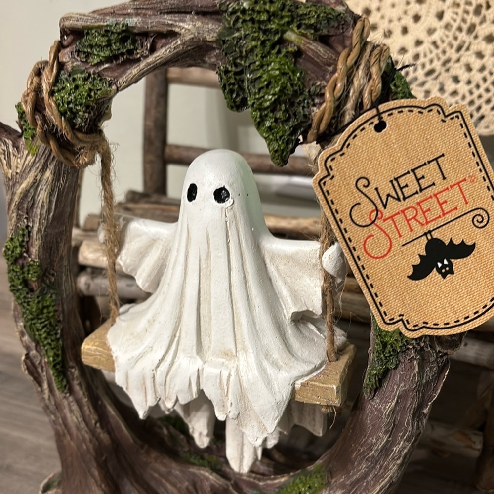 LAST ONE! SWEET STREET Ghost on Tree Swing Halloween Tabletop DecorNEW VIRAL - Picture 5 of 10